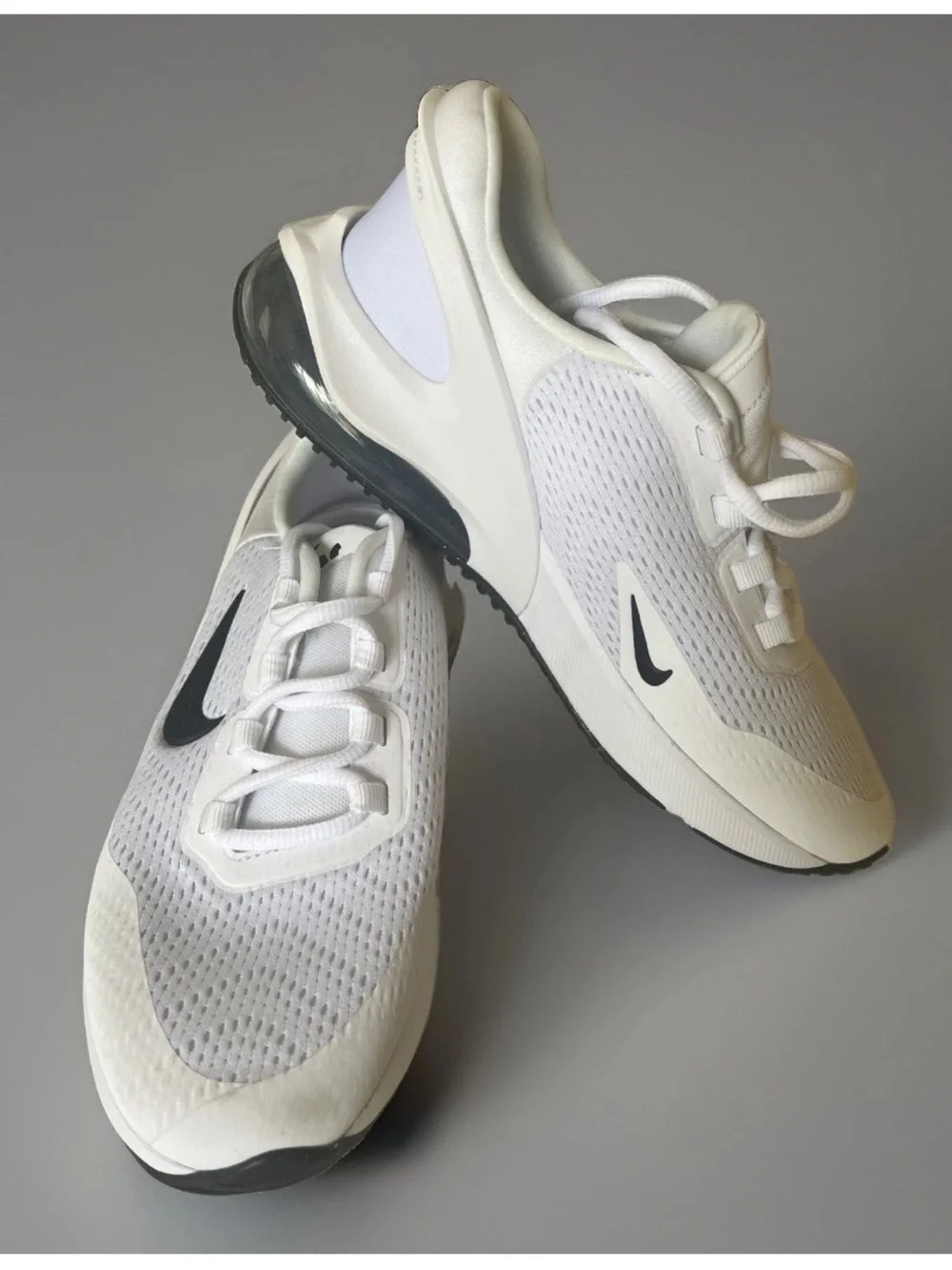 Nike White/Black Air Max Lightweight Mesh Sneakers Size 7Y